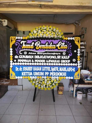 Papan Bunga di Semampir Buayan